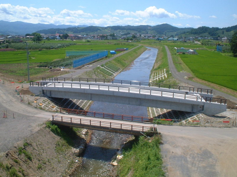 後長根川広域基幹河川改修（八幡橋上部工）工事