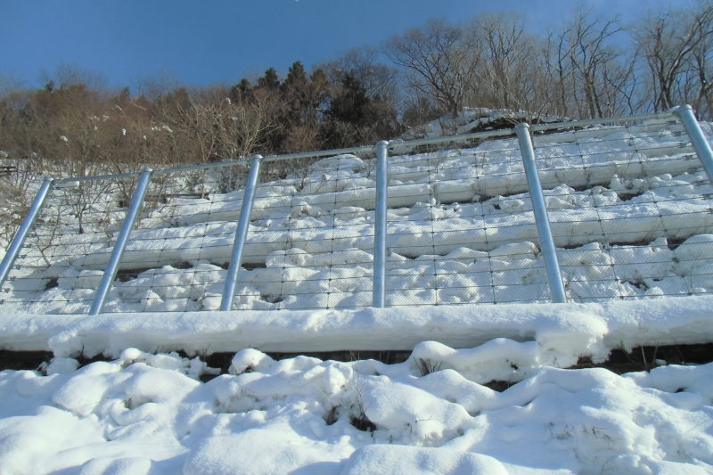 薦川中原線雪崩防止柵設置工事